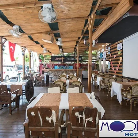 Otel Moonlight 3*