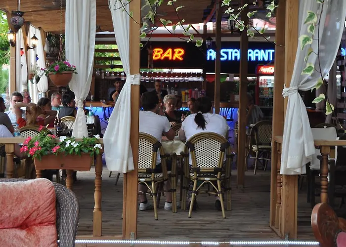 Moonlight 3* אלאניה