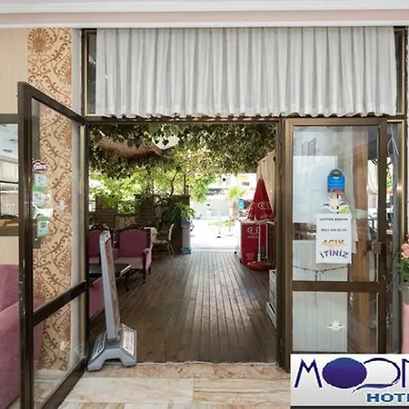 Moonlight Hotell 3*