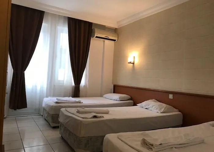Moonlight Hotell 3*