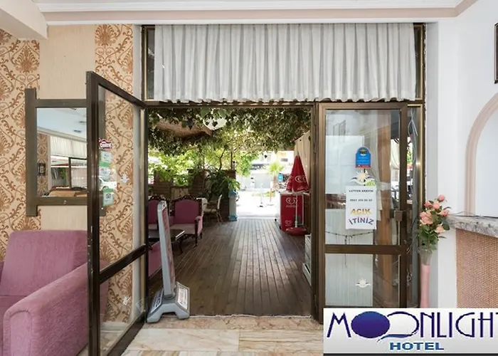 Moonlight Hotell 3*